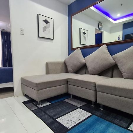 Staycation - With Public Pool & 100Mbps Fibre Ciudad Quezon Exterior foto